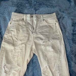 American Eagle high mom jeans the color tan-ISH brown size 2 not my style atm